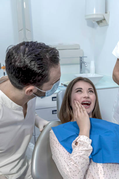 Best Emergency Tooth Extraction in Clarksburg, MD